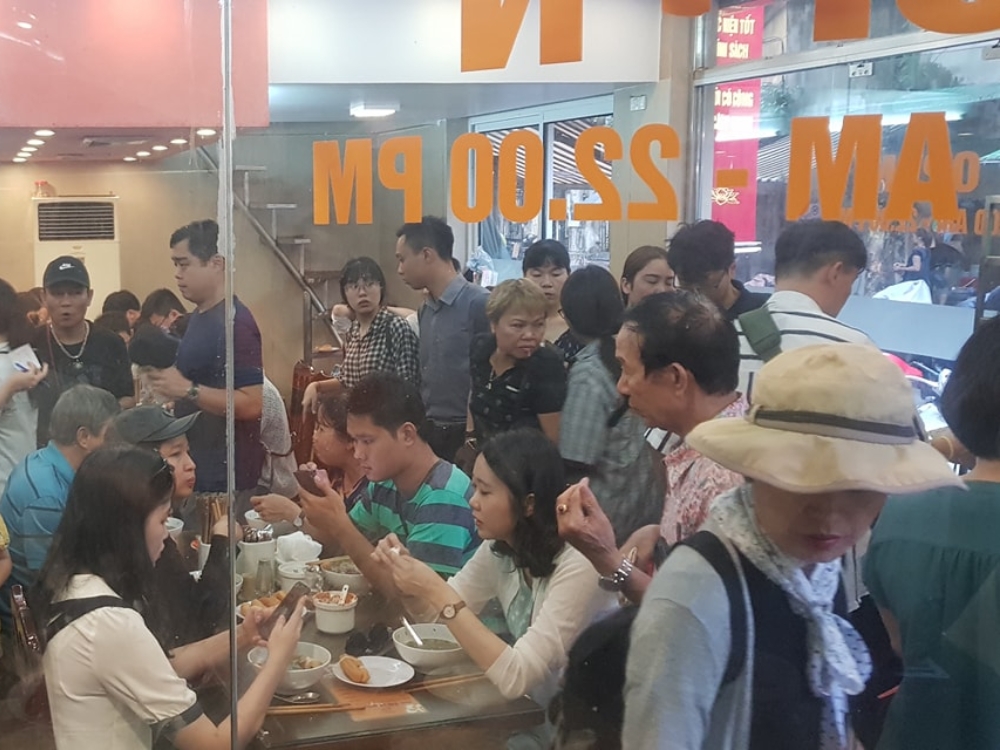 Địa chỉ nhà hàng ở đâu?